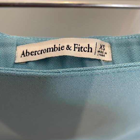 Abercrombie & Fitch Pastel Blue Slit Midi Skirt Minimalist Cleangirl NWT XS - Picture 3 of 8
